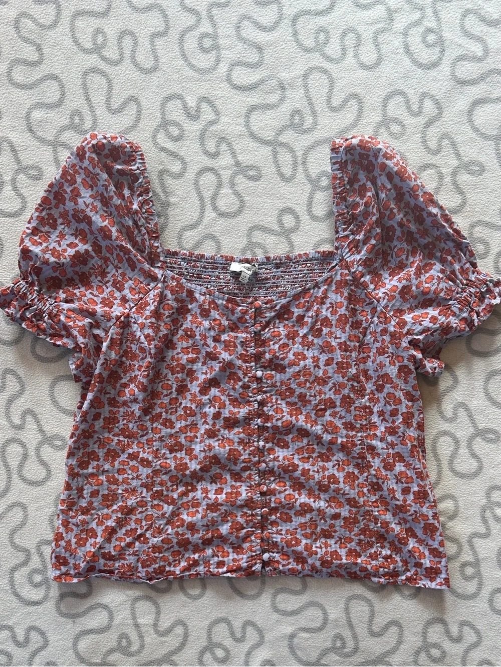 Madewell Button-Front Smocked-Back Top in Piccola Floral